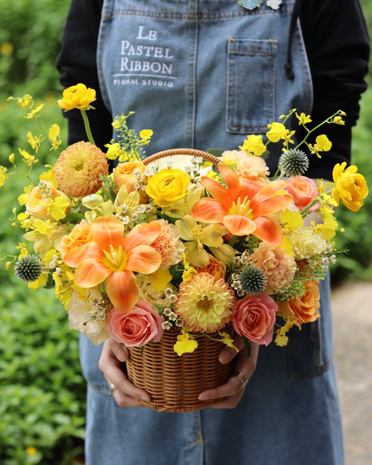Golden Glow | Mix Flower Basket