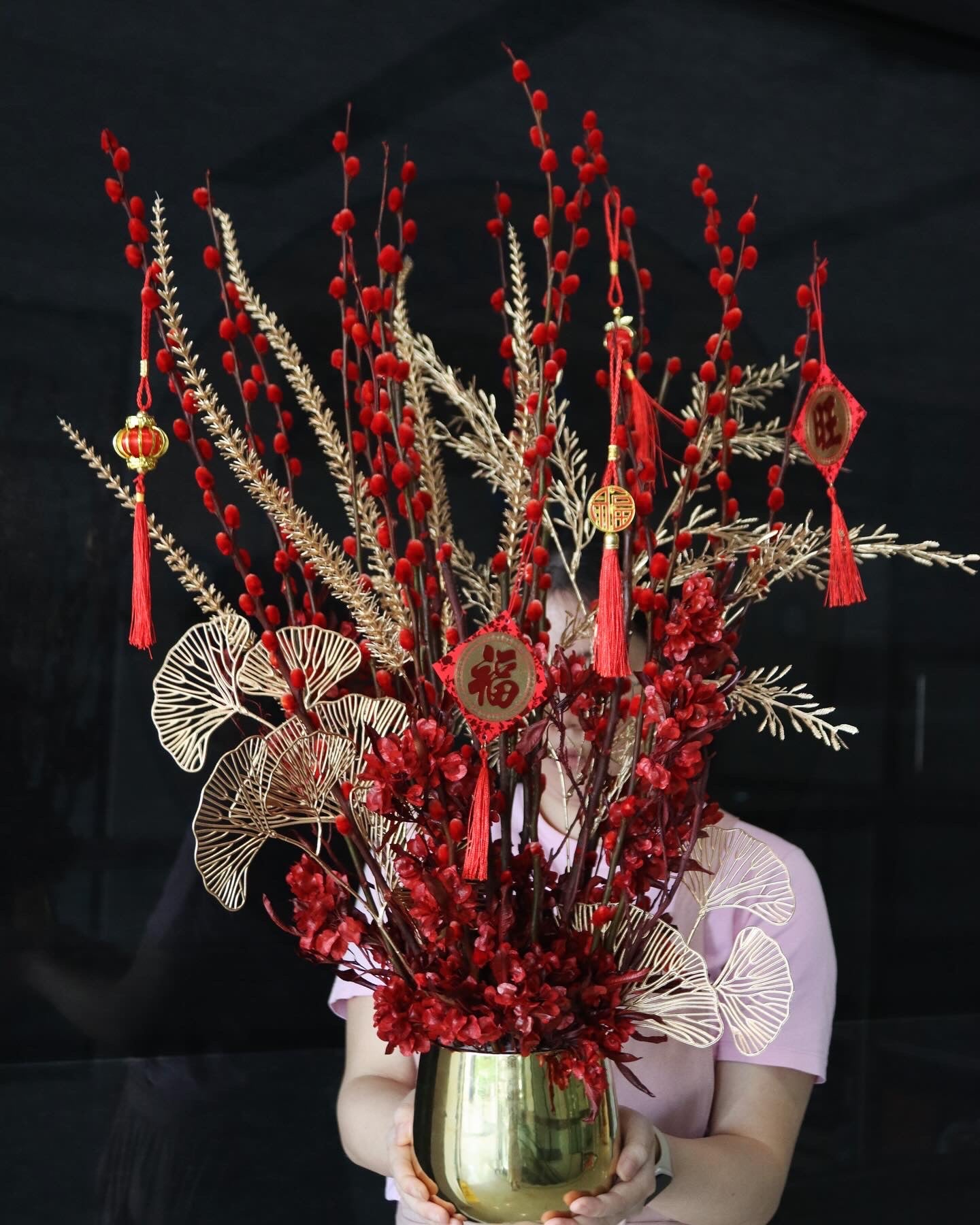 Abundance Red Willow Golden Pot (M)
