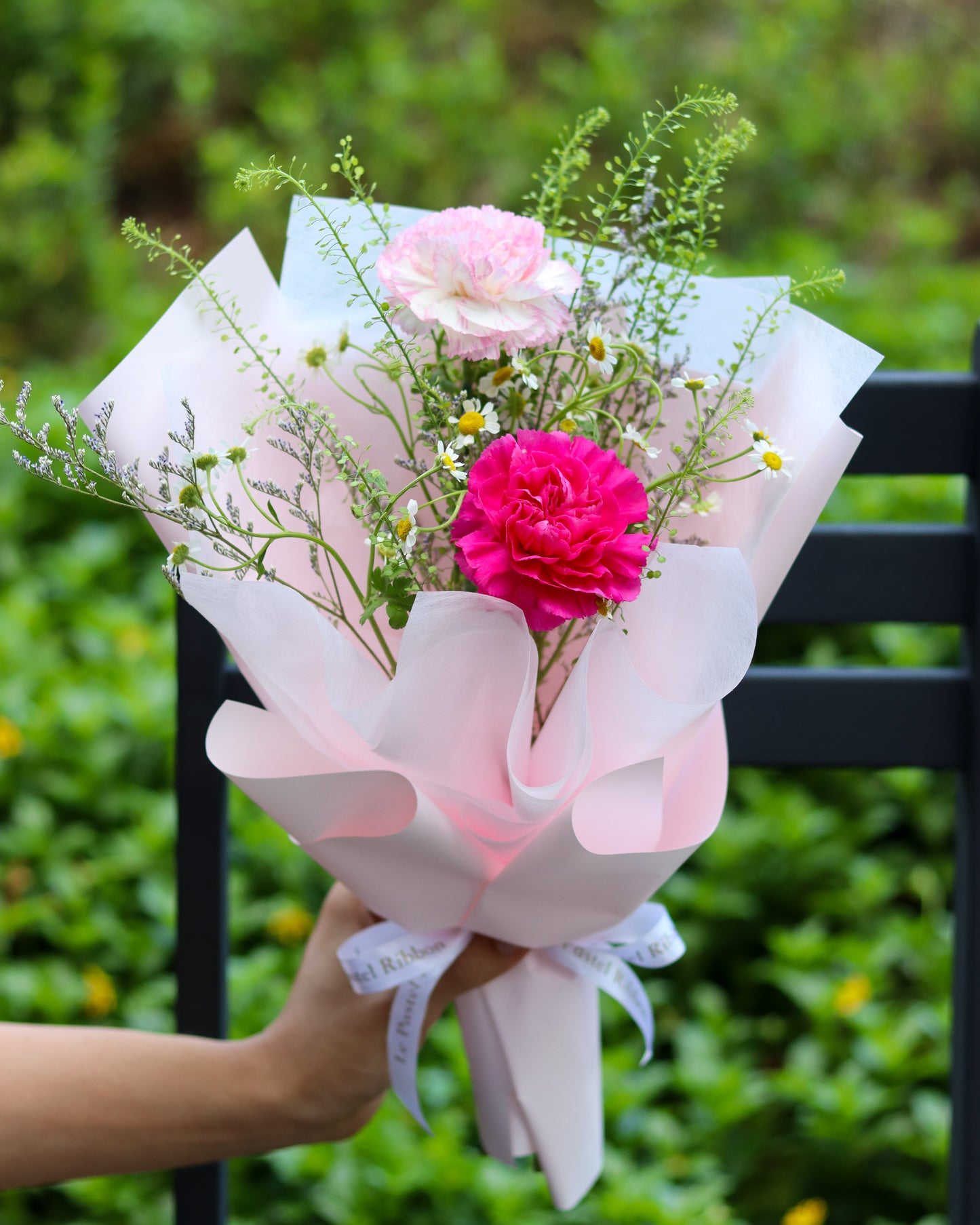 (Store Pick-Up Only) Duo Carnation | Customisable