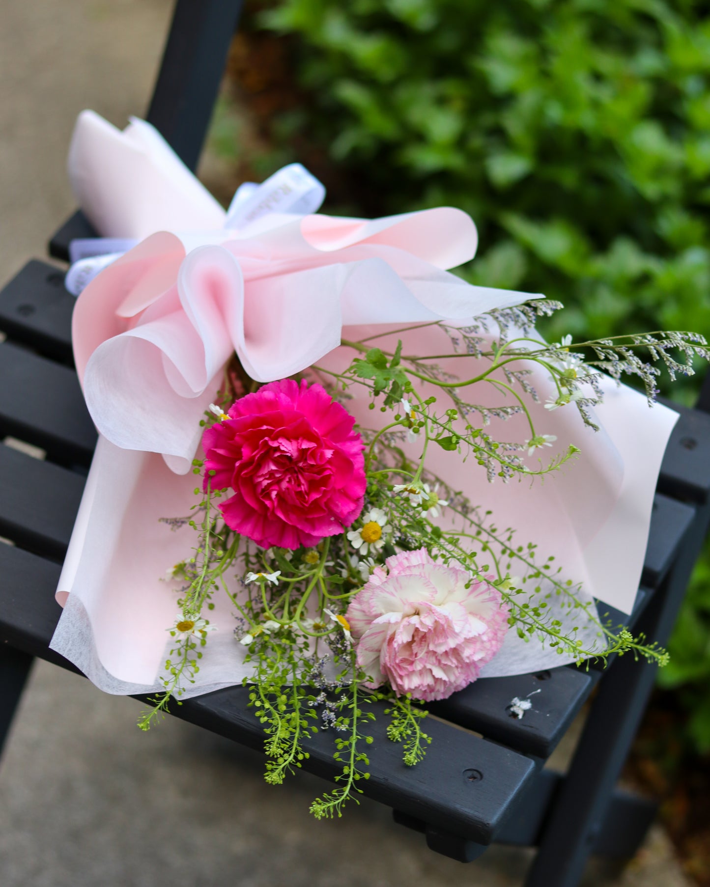 (Store Pick-Up Only) Duo Carnation | Customisable