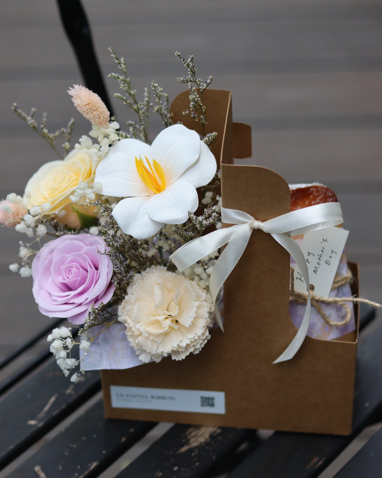 (Store Pick-Up Only) Mother’s Day Special Floral Cake Set | Ji Yue Coffee x LPR