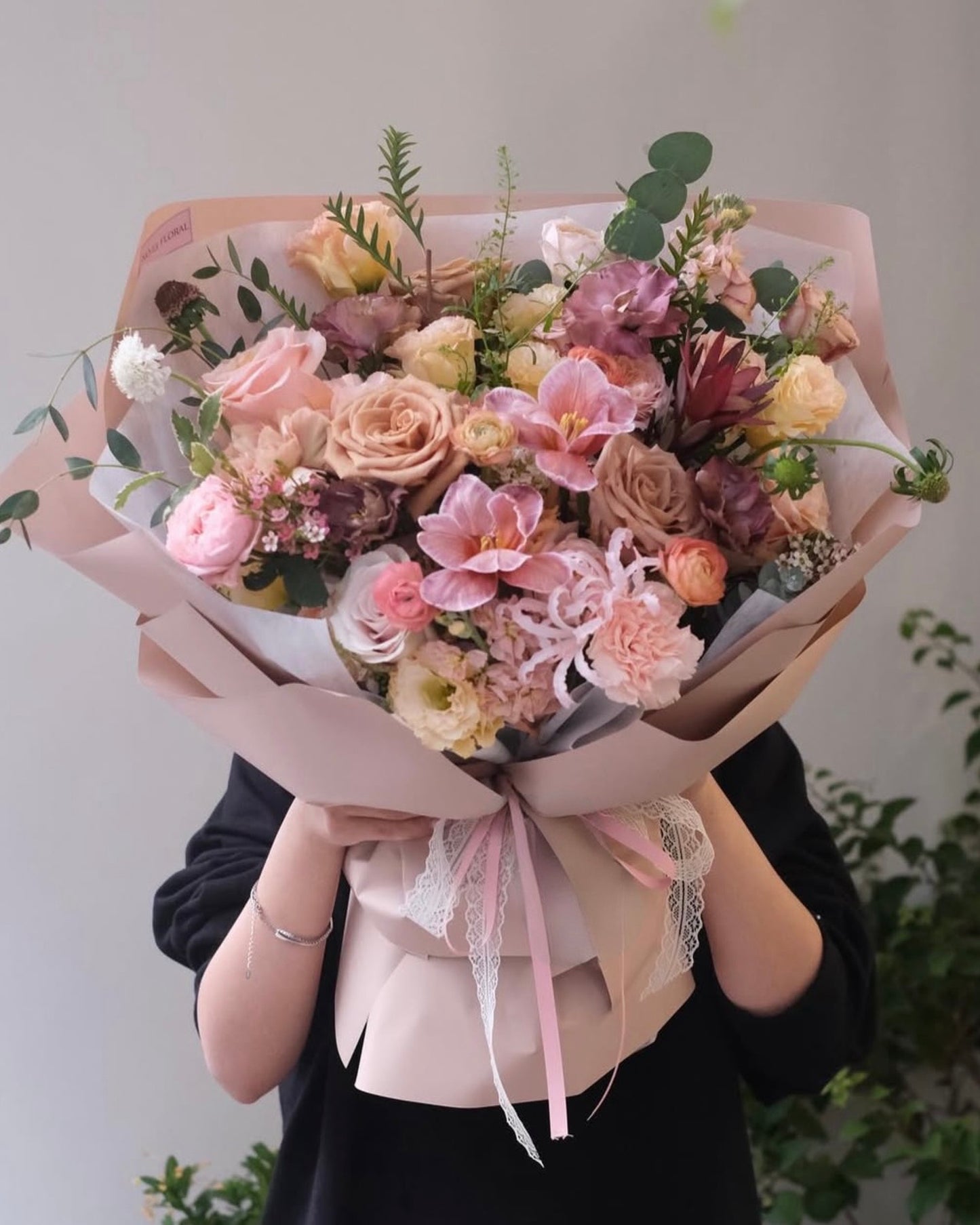 Lush Latte | Florist's Choice