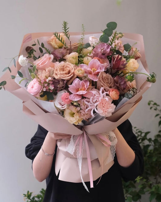 Lush Latte | Florist's Choice
