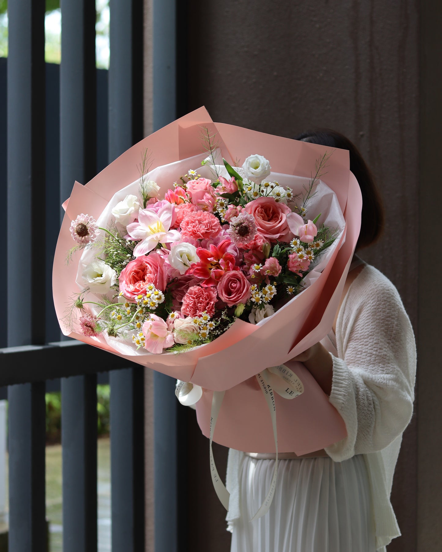 English Rose Bliss | Mix Round Bouquet