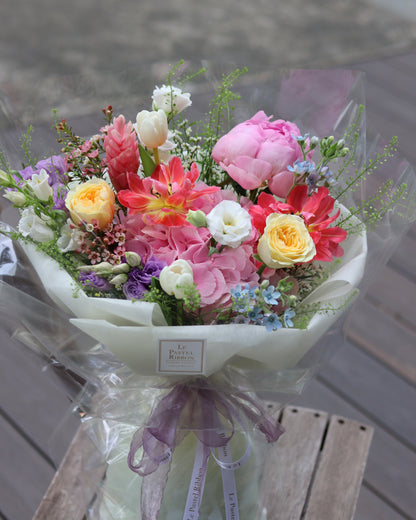 Joyce | Mix Round Bouquet