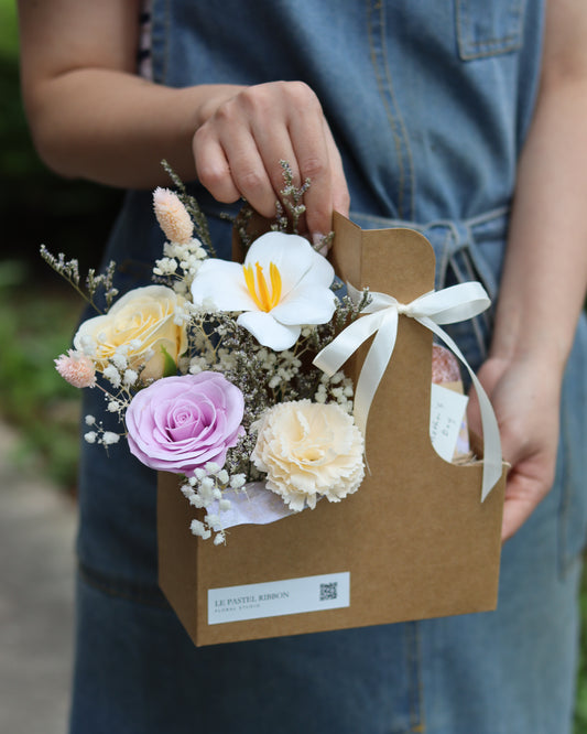 (Store Pick-Up Only) Mother’s Day Special Floral Cake Set | Ji Yue Coffee x LPR