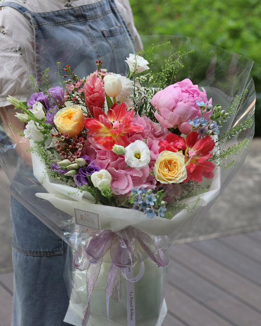 Joyce | Mix Round Bouquet