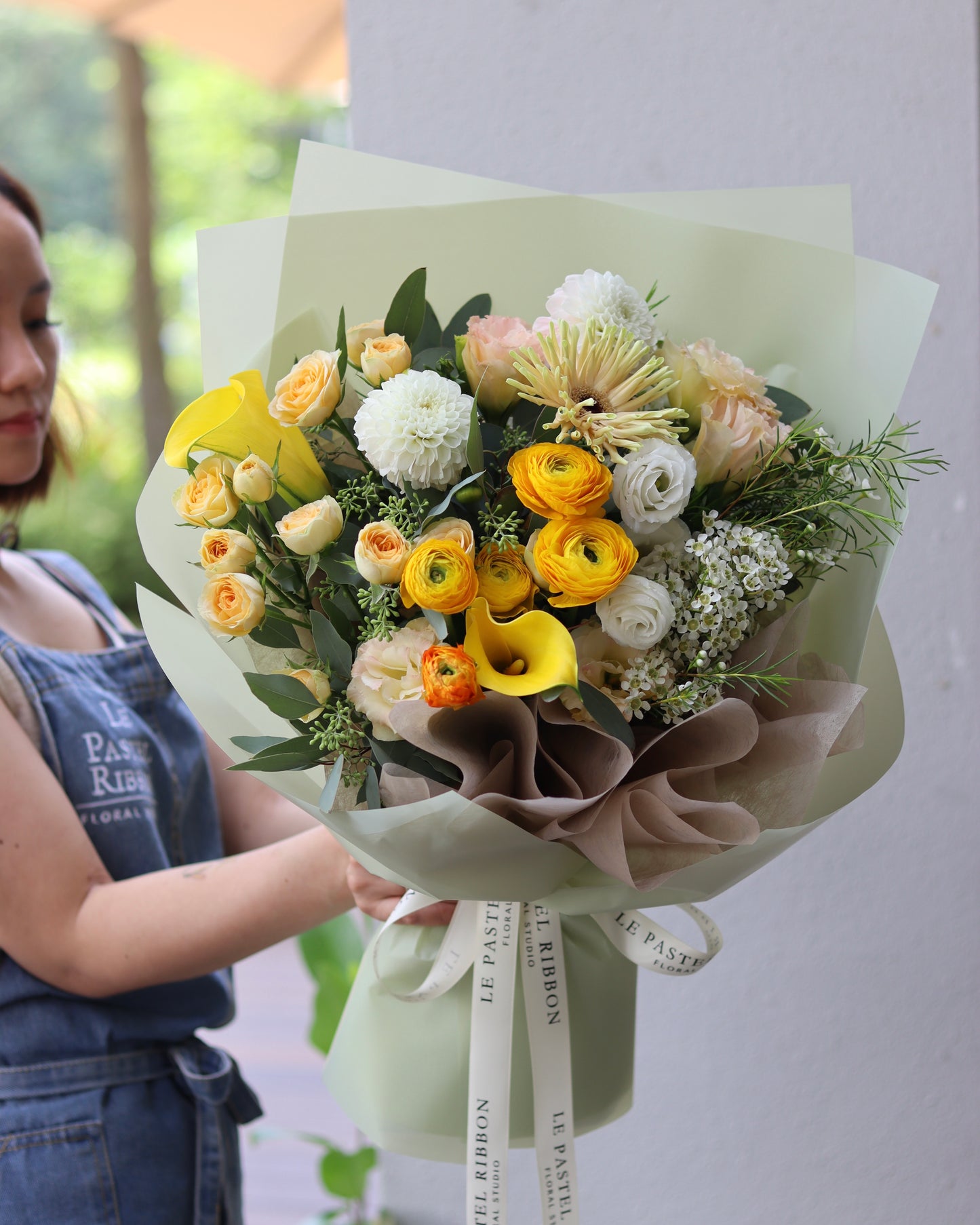 Spring Symphony | Calla Lily Mix Bouquet