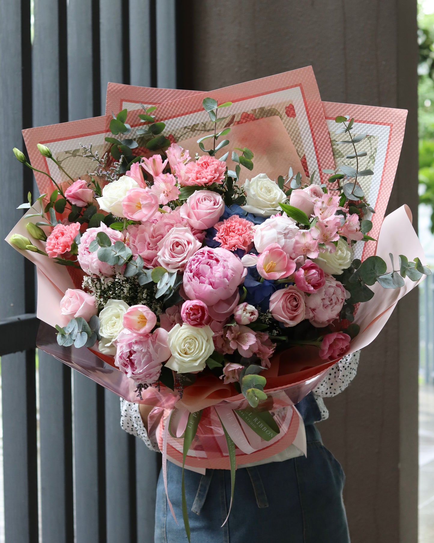 Pink Marshmallow | Peony Mix Bouquet