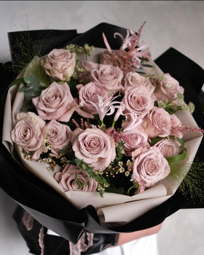 Quicksand Premium Rose Bouquet