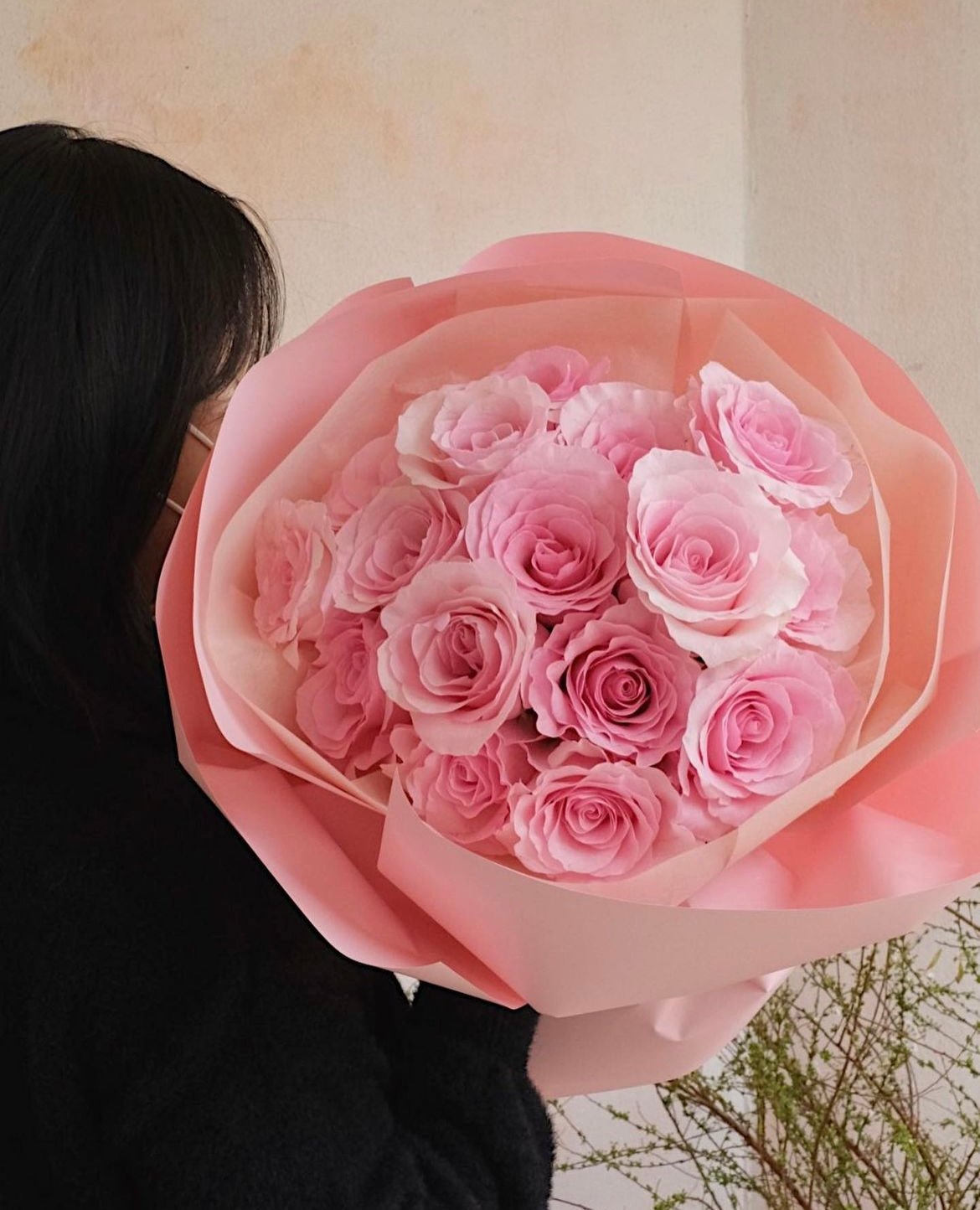 30 Premium Pink Rose Classic Round Bouquet