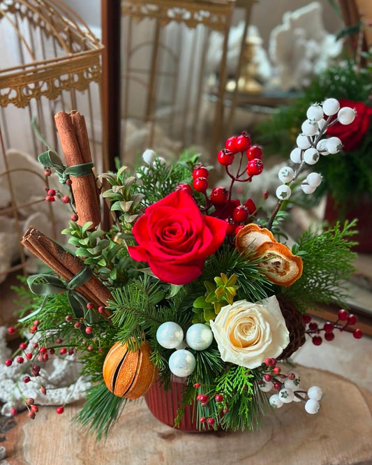 Cinnamon Ember | Holiday Arrangement