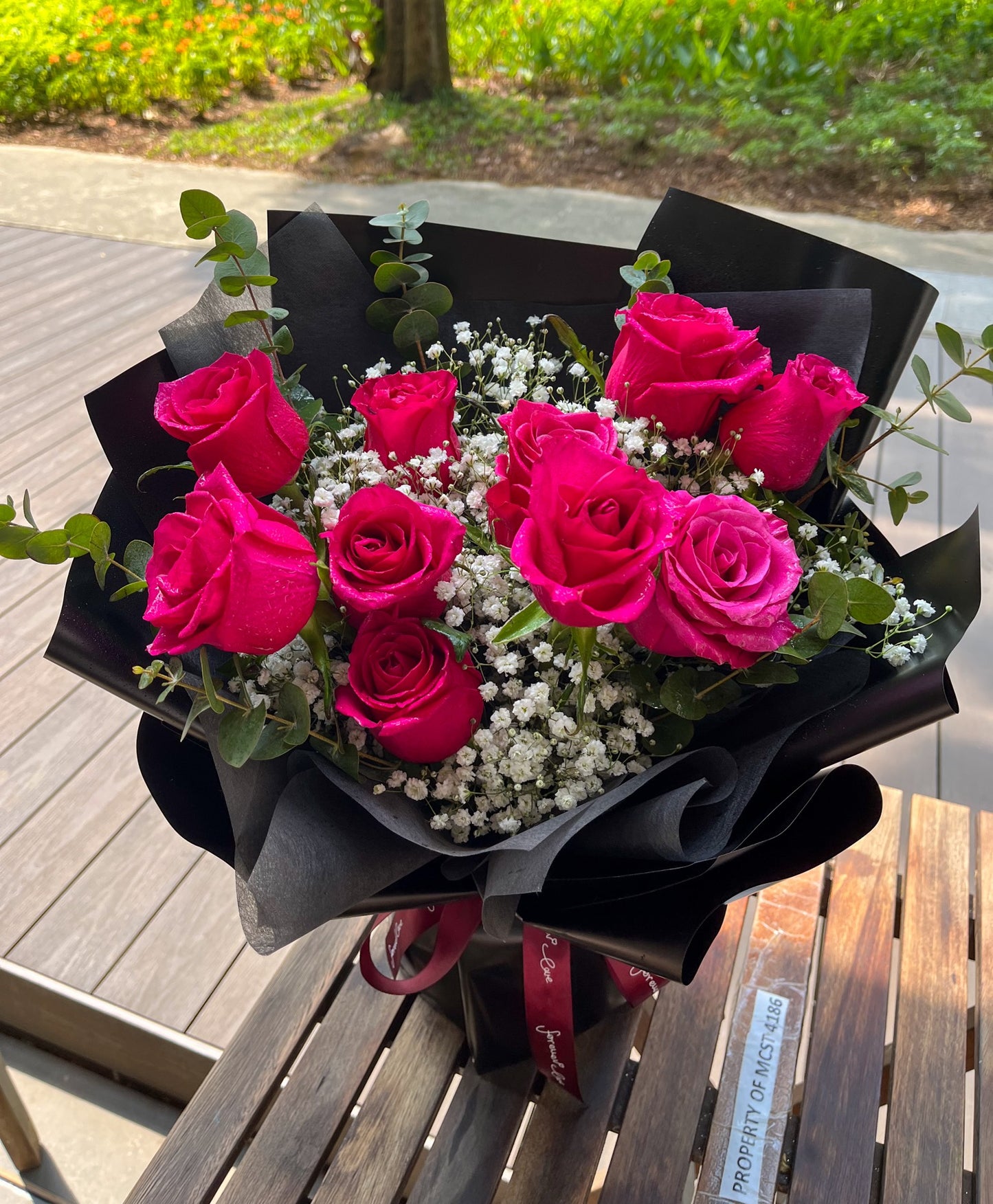 Pink Floyd Premium Rose Bouquet (5 Roses, 10 Roses, 20 Roses)