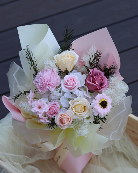 Floral Scented Soap Roses Bouquet with Crown – Summer Fleurs