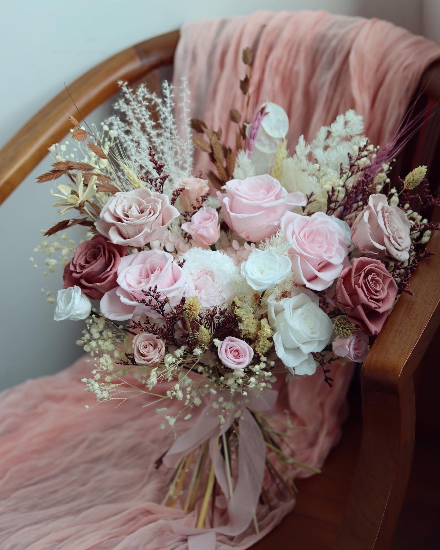 (Customisable) Frontal | Preserved Flower Bridal Bouquet