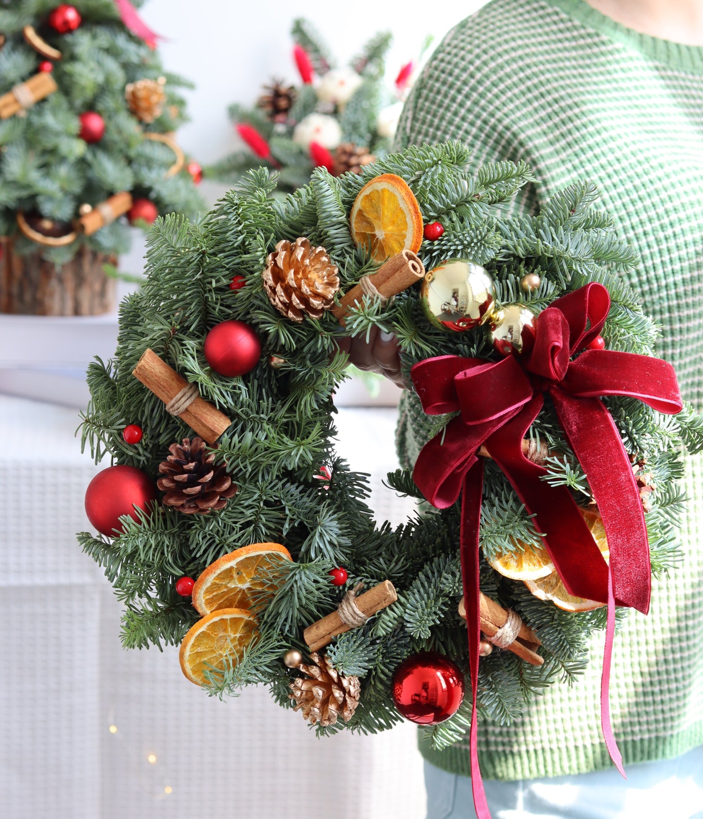 Christmas Fresh Wreath | Full 30cm