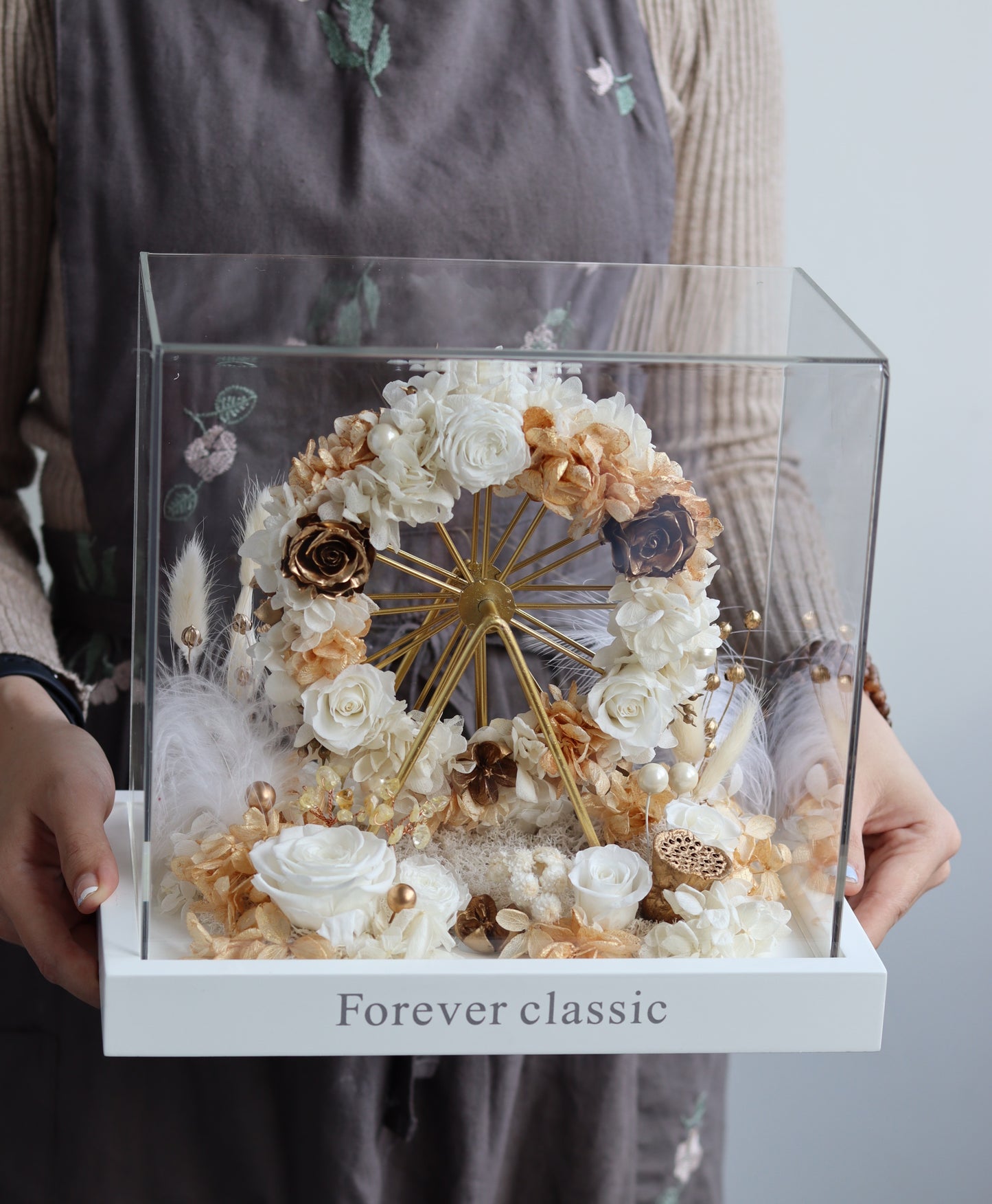 White Fairy Wheel - Preserved Flowers